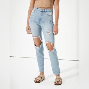 American Eagle Stretch Ripped High Rise Mom Jean in Emotional Blue Size 12